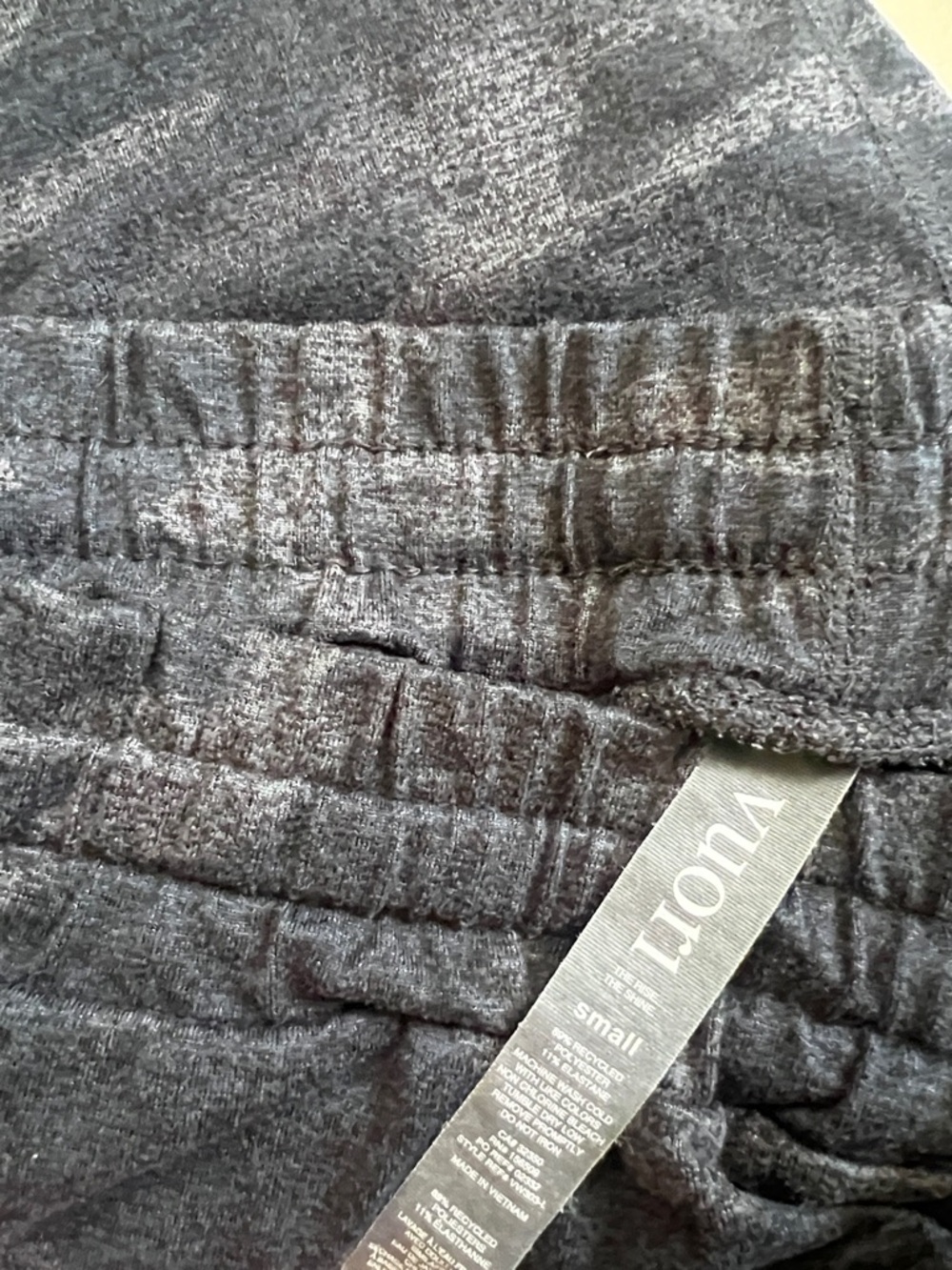 Vuori performance joggers, black camo, size small - Picture 2 of 3